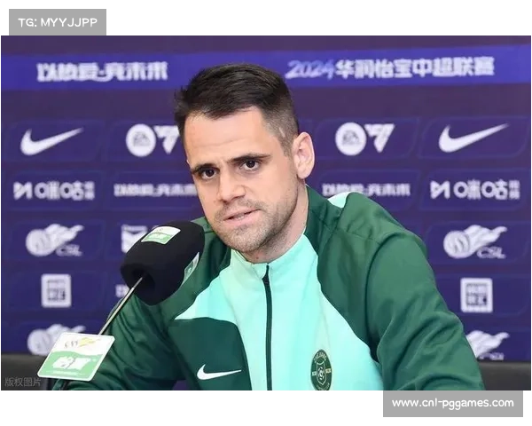 浙江队为功勋队长弗兰克举行简短告别仪式，球迷高唱战歌